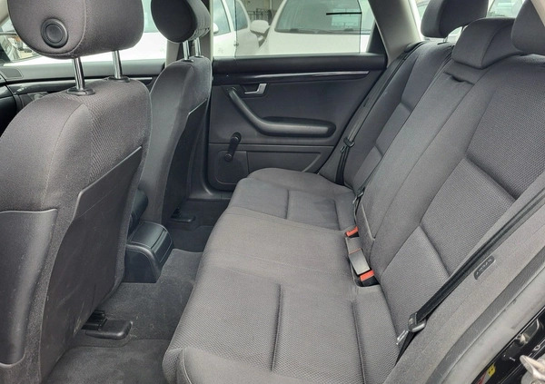 Audi A4 cena 13700 przebieg: 230115, rok produkcji 2004 z Góra małe 436